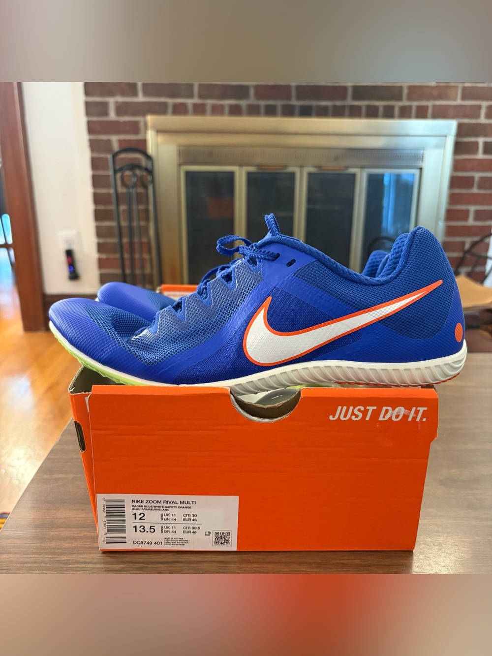 Brand new never worn!  Men’s blue Nike Zoom Rival multi track spike. Size 12